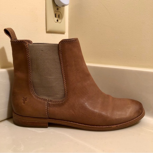 Frye Chelsea style booties - Picture 4 of 7